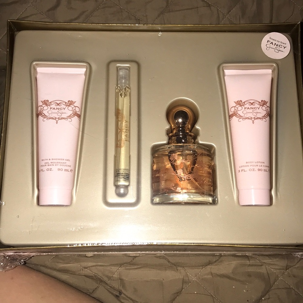 Jessica Simpson “Fancy” Fragrance Set!